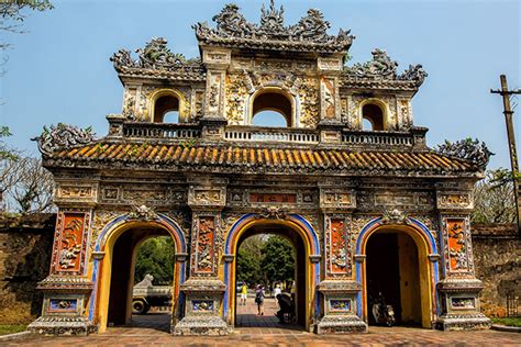 《Nguyen Dynasty Architecture》： 探索越南建築的輝煌與精巧